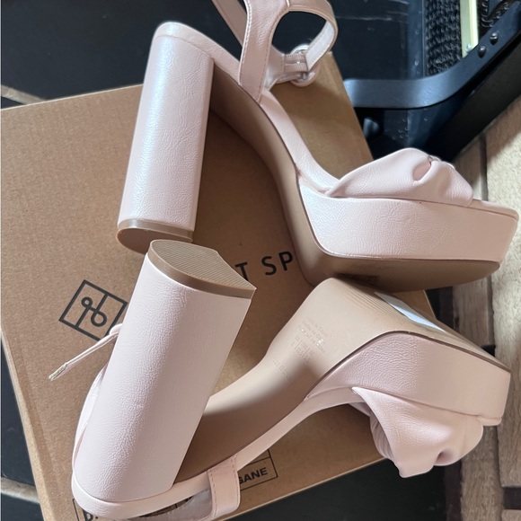 Call It Spring Light Pink Bow Heels - Picture 4 of 4